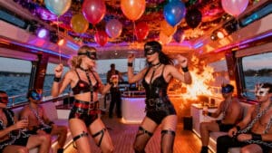 Mehr über den Artikel erfahren Warum das Torture Ship der ultimative BDSM-Spielplatz ist